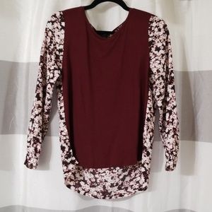 Ann Taylor flowy pattern top Small petite